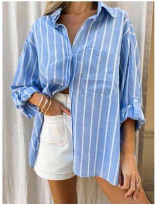 Camisa feminina despojada em listras Azul